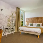 Les Jardins De L'anjou Hotel