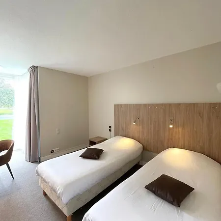 Les Jardins De L'anjou 호텔 3*