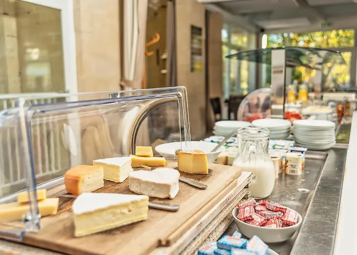 فندق Les Jardins De L'anjou